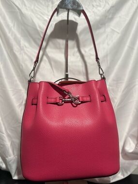 Michael Kors Pebbled Leather Bucket Bag Berry Pink | NWT | Silver Hardware